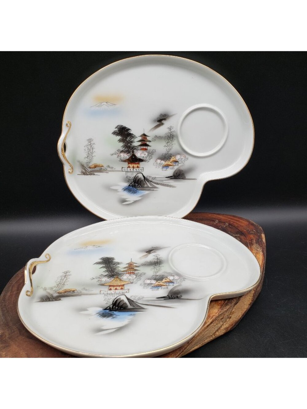 Vintage Hayasi Kutani Snack Trays Pagoda Landscape Japan Set of 2